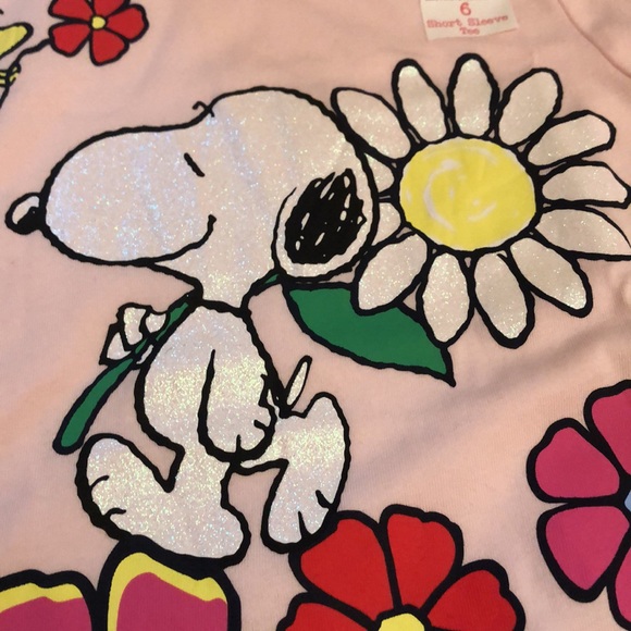 NWT Girl’s Short Sleeve Snoopy Flowers Tshirt- 6 - Picture 2 of 9